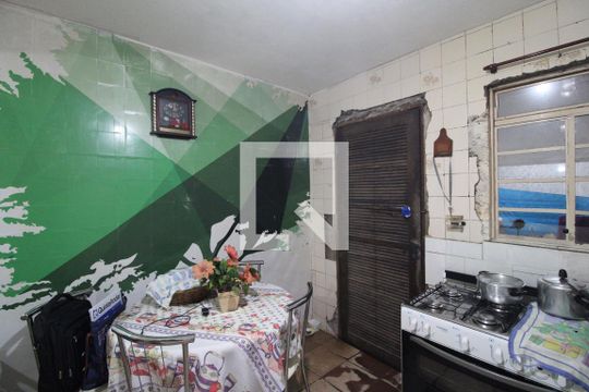 Cozinha de casa para alugar com 2 quartos, 50m² em Vila Sao Pedro, São Paulo