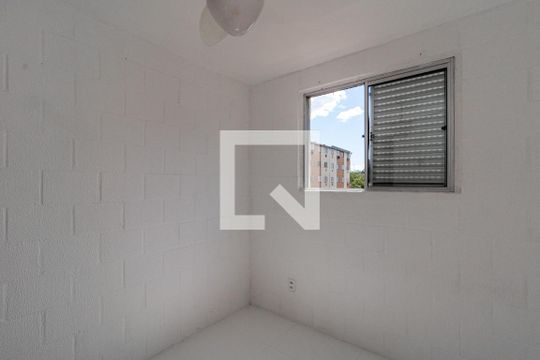 Quarto 1 de apartamento à venda com 2 quartos, 40m² em Rubem Berta, Porto Alegre