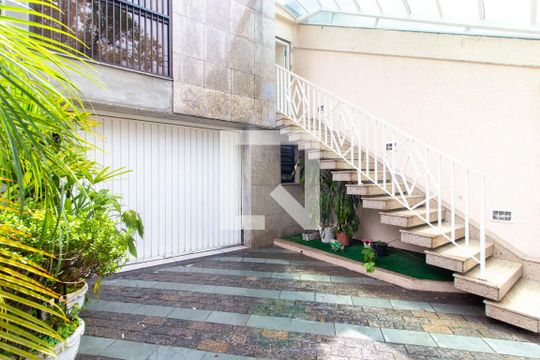 Quintal da Frente de casa à venda com 4 quartos, 150m² em Alto da Mooca, São Paulo