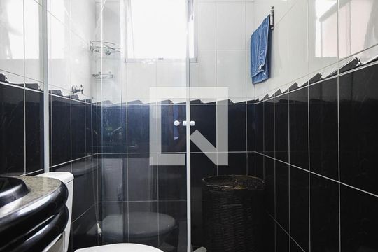 Banheiro suíte de casa para alugar com 2 quartos, 120m² em Vila Ernesto, São Paulo