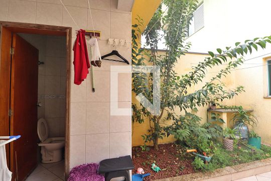 Quintal de casa à venda com 4 quartos, 225m² em Vila Curuca, Santo André