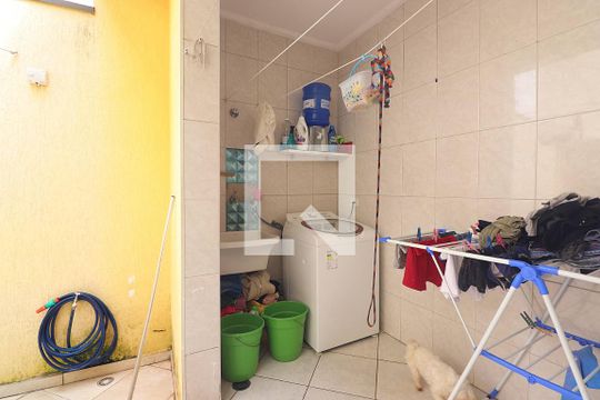 Área de Serviço de casa à venda com 4 quartos, 225m² em Vila Curuca, Santo André