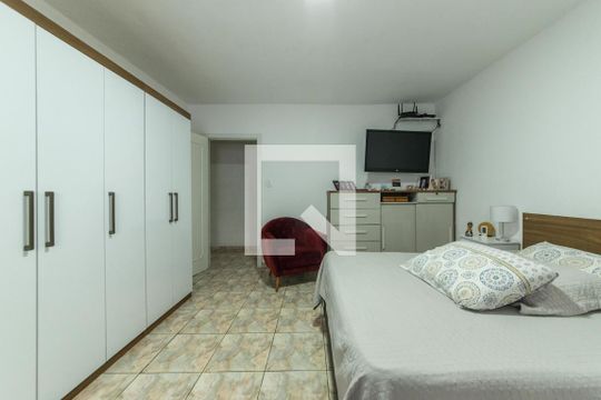 Quarto 1 de casa à venda com 2 quartos, 450m² em Vila Gumercindo, São Paulo
