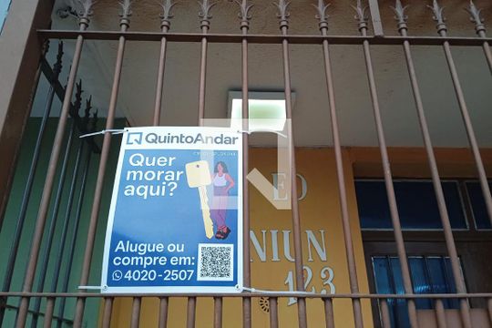 Plaquinha na Fachada de apartamento à venda com 3 quartos, 130m² em Centro, São Paulo