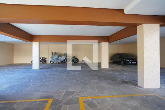 Garagem de apartamento à venda com 3 quartos, 102m² em Petrópolis, Porto Alegre