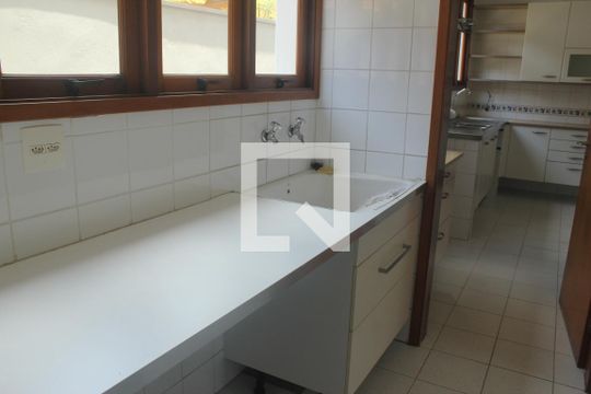 Área de Serviço de casa à venda com 4 quartos, 350m² em Jardim Marajoara, São Paulo