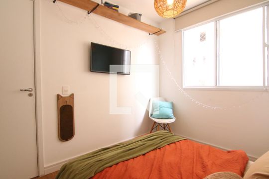 Quarto 1 de apartamento para alugar com 2 quartos, 41m² em Vila Penteado, São Paulo