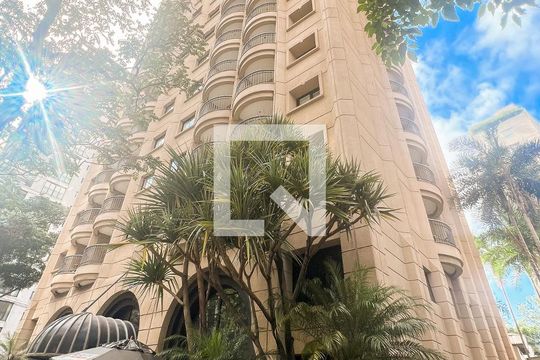 Fachada de apartamento para alugar com 1 quarto, 60m² em Jardim Europa, São Paulo