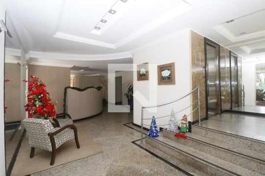 Hall de entrada de apartamento à venda com 4 quartos, 96m² em Jardim das Laranjeiras, São Paulo