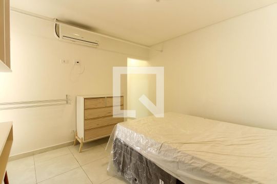Casa para alugar com 1 quarto, 30m² em Vila Invernada, São Paulo