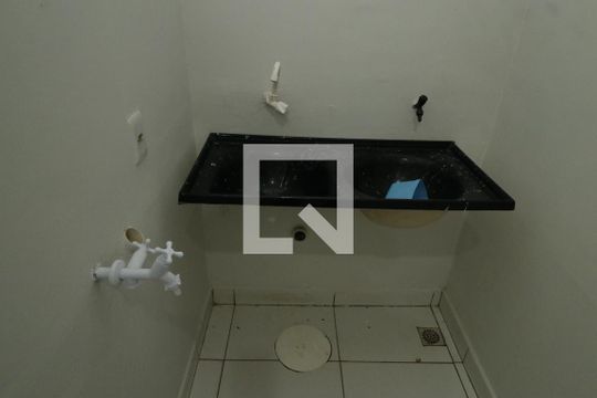 Cozinha de apartamento para alugar com 2 quartos, 30m² em Samambaia Norte (samambaia), Brasília