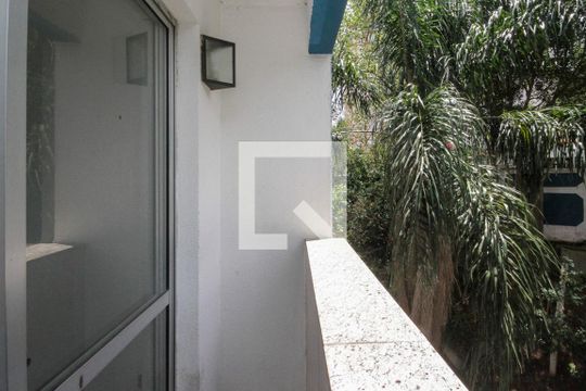 Apartamento para alugar com 3 quartos, 55m² em Jardim Santa Terezinha (zona Leste), São Paulo