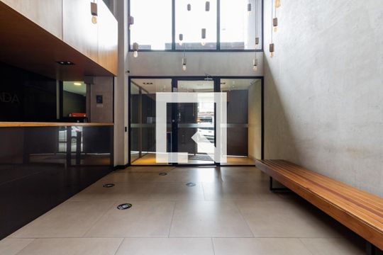 Hall de apartamento para alugar com 1 quarto, 25m² em Vila Olímpia, São Paulo