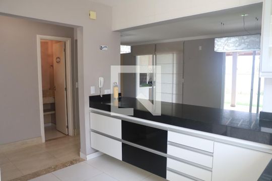 Cozinha de casa de condomínio à venda com 3 quartos, 175m² em Parque Xangrilá, Campinas