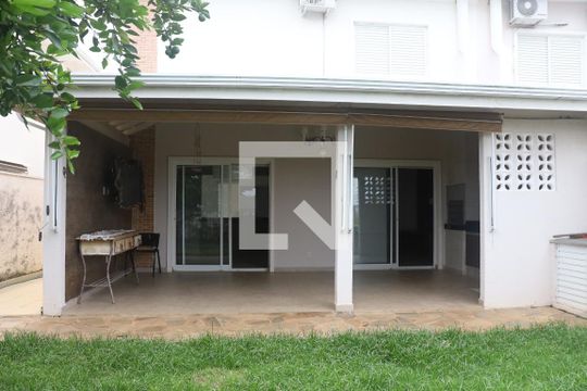 Quintal de casa de condomínio à venda com 3 quartos, 175m² em Parque Xangrilá, Campinas
