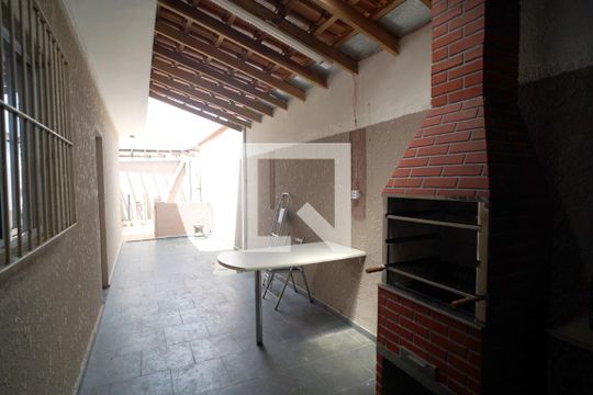 Quintal de casa para alugar com 3 quartos, 198m² em Jardim Santa Rosália, Sorocaba