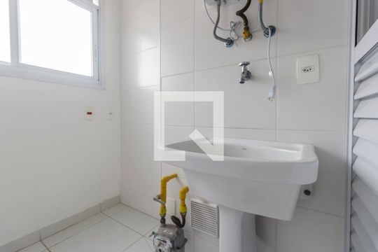 Área de Serviço de apartamento para alugar com 1 quarto, 50m² em Empresarial 18 do Forte, Barueri