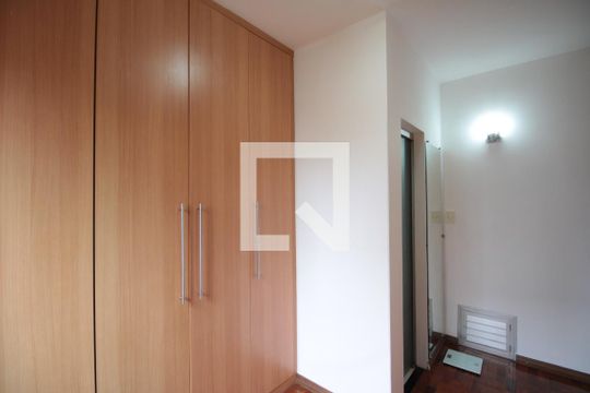 Closet de casa à venda com 4 quartos, 450m² em Itapoã, Belo Horizonte