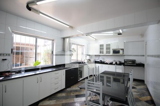 Cozinha de casa à venda com 4 quartos, 450m² em Itapoã, Belo Horizonte