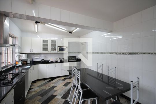 Cozinha de casa à venda com 4 quartos, 450m² em Itapoã, Belo Horizonte