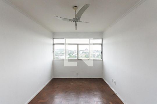 Apartamento para alugar com 2 quartos, 60m² em Praca da Bandeira, Rio de Janeiro