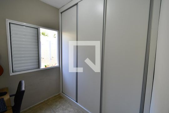 Quarto 1 - Armários de casa de condomínio para alugar com 2 quartos, 81m² em Chácara Primavera, Campinas