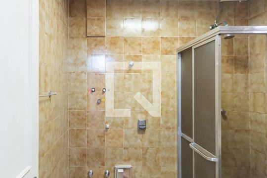 Banheiro de apartamento à venda com 2 quartos, 71m² em Tijuca, Rio de Janeiro