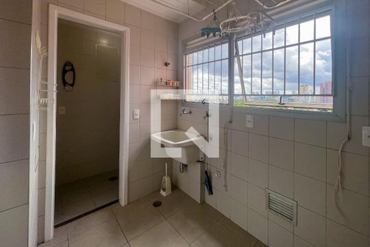 Área de Serviço de apartamento para alugar com 3 quartos, 89m² em Indianópolis, São Paulo