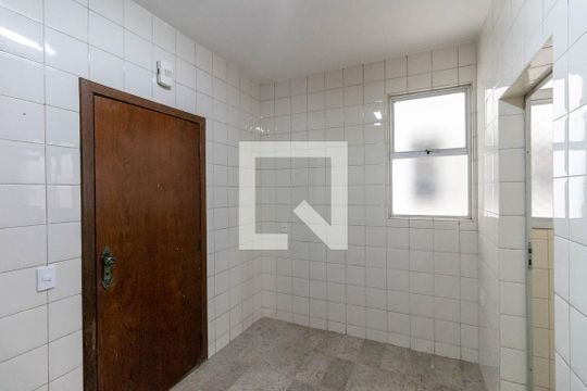 Cozinha de apartamento para alugar com 3 quartos, 110m² em Gutierrez, Belo Horizonte
