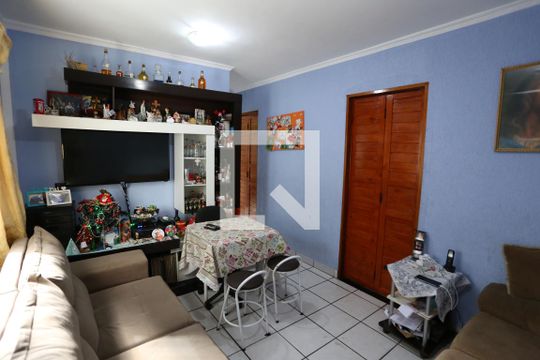 Sala de apartamento para alugar com 2 quartos, 48m² em Vila Sílvia, São Paulo