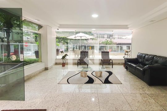 Hall de entrada de apartamento para alugar com 4 quartos, 115m² em Vila Maia, Guarujá