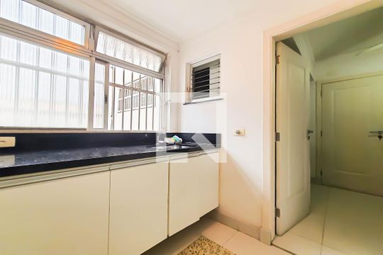 Área de Serviço de apartamento para alugar com 4 quartos, 115m² em Vila Maia, Guarujá