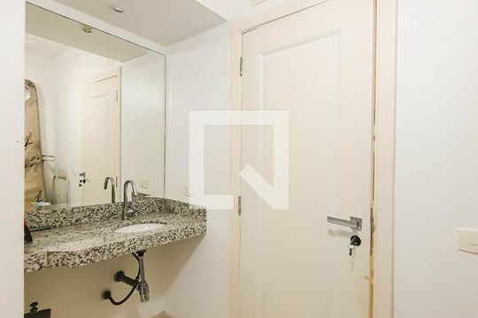 Detalhe do Banheiro da Suite 2 de apartamento para alugar com 4 quartos, 115m² em Vila Maia, Guarujá