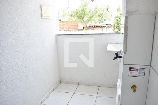 Área de Serviço de apartamento para alugar com 2 quartos, 45m² em Guaratiba, Rio de Janeiro