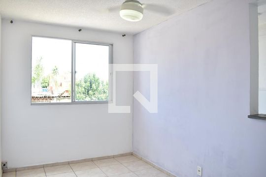 Apartamento para alugar com 2 quartos, 45m² em Guaratiba, Rio de Janeiro