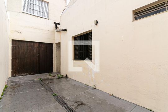 Garagem de casa à venda com 4 quartos, 312m² em Vila Dalila, São Paulo