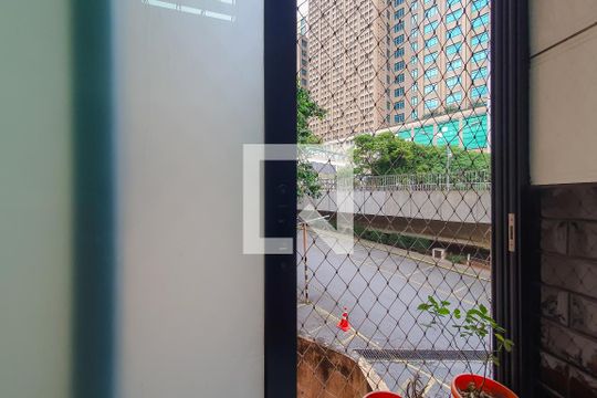 Área de Serviço Vista de apartamento à venda com 1 quarto, 68m² em Sé, São Paulo