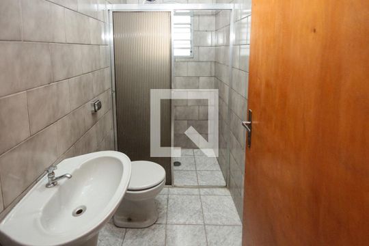 Banheiro de casa para alugar com 2 quartos, 150m² em Jardim São Gabriel, São Paulo