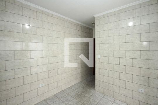Cozinha de casa para alugar com 2 quartos, 150m² em Jardim São Gabriel, São Paulo