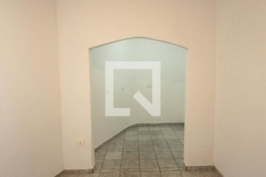 Quarto de casa para alugar com 2 quartos, 150m² em Jardim São Gabriel, São Paulo