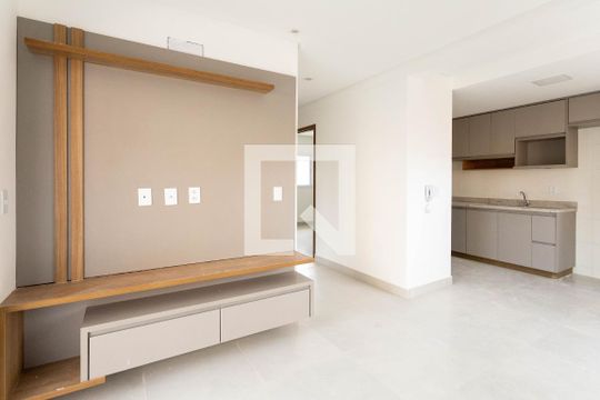 Sala de apartamento à venda com 2 quartos, 57m² em Vila Rosa, Goiânia