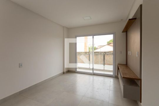 Sala de apartamento à venda com 2 quartos, 57m² em Vila Rosa, Goiânia
