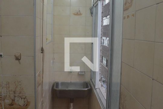 Área de Serviço de apartamento para alugar com 2 quartos, 63m² em Itararé, São Vicente