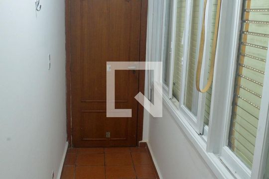 Varana Sala de apartamento para alugar com 2 quartos, 63m² em Itararé, São Vicente