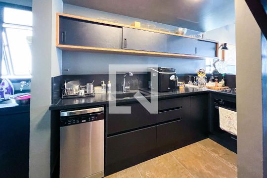 Cozinha  de apartamento à venda com 1 quarto, 136m² em Itaim Bibi, São Paulo