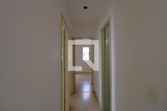 Corredor Sala de apartamento à venda com 3 quartos, 74m² em Usina Piratininga, São Paulo
