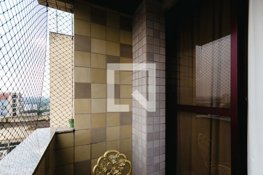 Varanda de apartamento à venda com 3 quartos, 120m² em Anhangabaú, Jundiaí