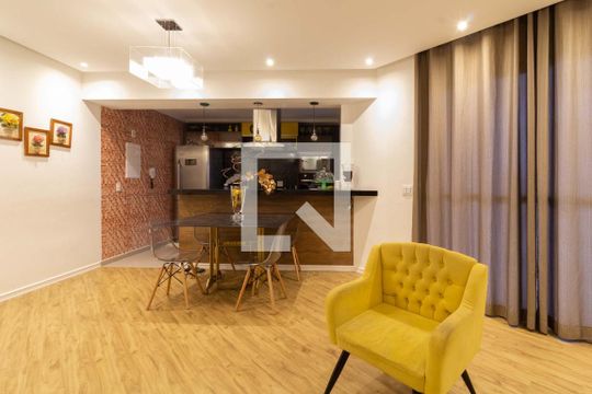 Sala de apartamento para alugar com 2 quartos, 82m² em Parque Esplanada do Embu, Embu das Artes
