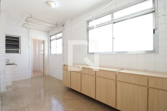 Área de Serviço de apartamento para alugar com 3 quartos, 213m² em Lapa, São Paulo