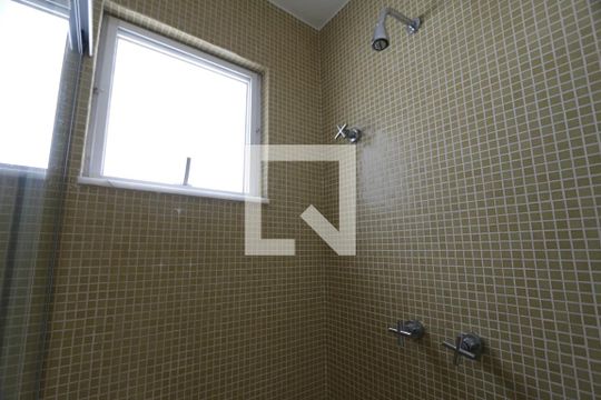 Banheiro da Suíte 4 de casa de condomínio à venda com 4 quartos, 470m² em Barra da Tijuca, Rio de Janeiro